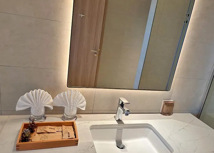 Căn hộ Emerald Bay Signature Căn Hộ Riêng Tại à La Carte *